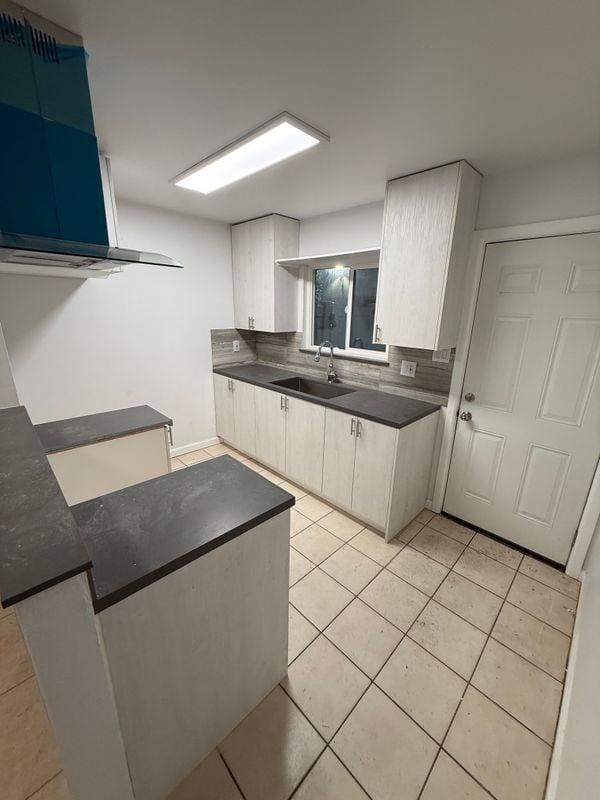 property at 10009 Sepulveda Blvd