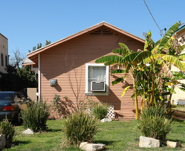 1243 N Berendo St in Los Angeles, CA - Building Photo - Building Photo