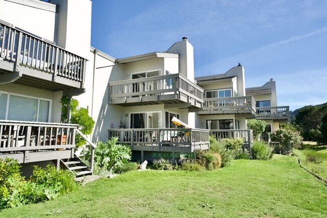 property at 505 Larkspur Plaza Dr
