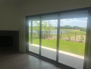 6127 Clementine Zest Dr in Manvel, TX - Foto de edificio - Building Photo