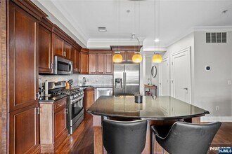 180 19th St, Unit 2 in Union City, NJ - Building Photo - Building Photo