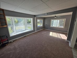 111 Oakhill St in Pontiac, MI - Building Photo - Building Photo