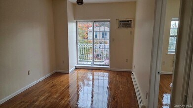 175-11 90th Ave in Queens, NY - Building Photo - Building Photo