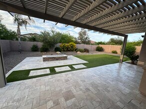 712 W San Carlos Way in Chandler, AZ - Building Photo - Building Photo