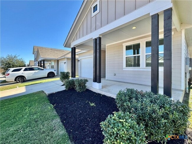 320 La Escalera Dr in Leander, TX - Foto de edificio - Building Photo
