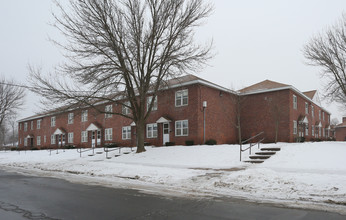 Humphrey Garden in Utica, NY - Building Photo - Building Photo