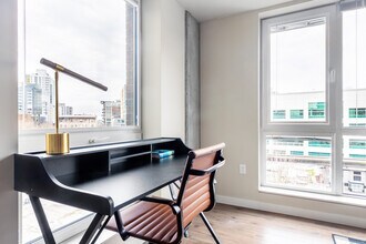 101 Taylor Ave N in Seattle, WA - Foto de edificio - Building Photo