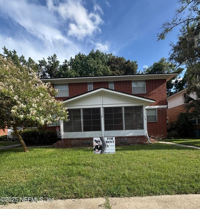 property at 3152 Belden Cir