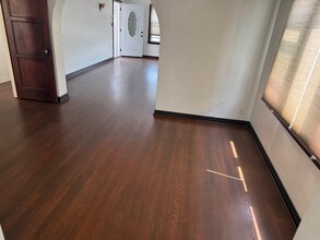 43 Belmont Ave in Long Beach, CA - Building Photo - Building Photo