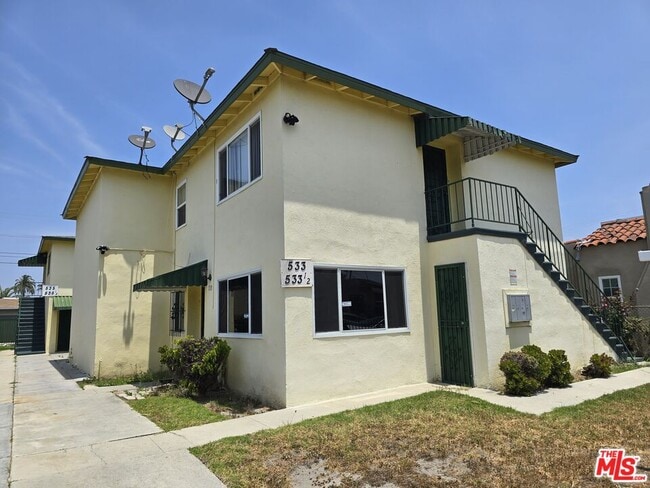 property at 533 W 77th St