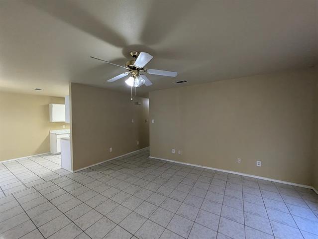 900 Naomi Ln in Arlington, TX - Building Photo - Building Photo