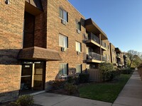 3609 Central Rd in Glenview, IL - Foto de edificio - Building Photo