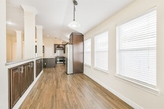 13731 Cypresswood Crossing Blvd in Houston, TX - Building Photo - Building Photo