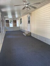 709 N Rockingham Ave-Unit -Tavares  3 bedroom 2 bath home. in Tavares, FL - Foto de edificio - Building Photo