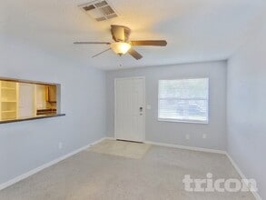 7854 59th St N in Pinellas Park, FL - Building Photo - Building Photo