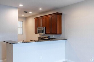 5143 NW 30th Ln in Fort Lauderdale, FL - Building Photo - Building Photo