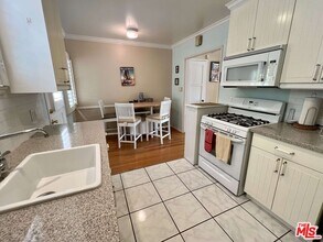 1701 Washington Ave in Santa Monica, CA - Building Photo - Building Photo