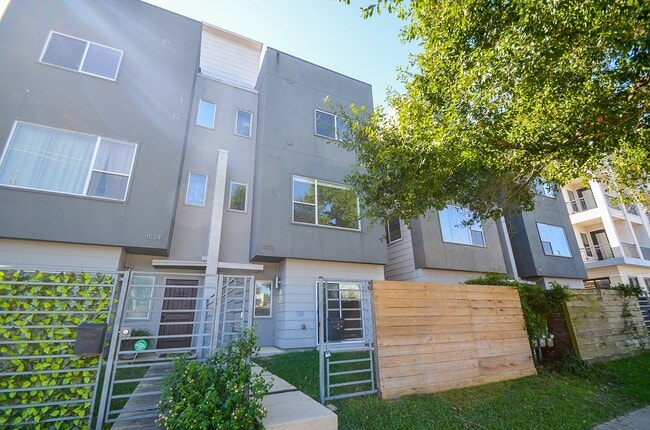 property at 1522 Blodgett St