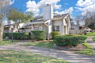 13483 Garden Grove in Houston, TX - Building Photo