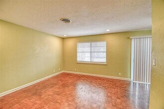 1734 Vine St in Norman, OK - Building Photo - Building Photo