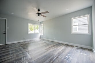 1226 Cass St in Gary, IN - Foto de edificio - Building Photo