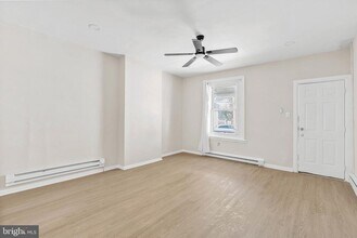 312 E Shedaker St in Philadelphia, PA - Building Photo - Building Photo