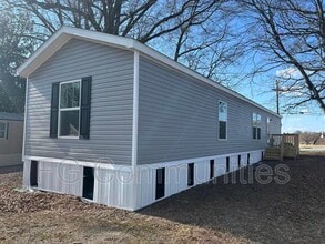 213 Lineberger Rd in Conover, NC - Building Photo - Building Photo