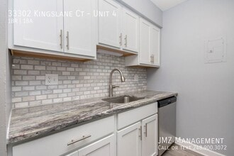 33302 Kingslane Ct in Farmington, MI - Building Photo - Building Photo