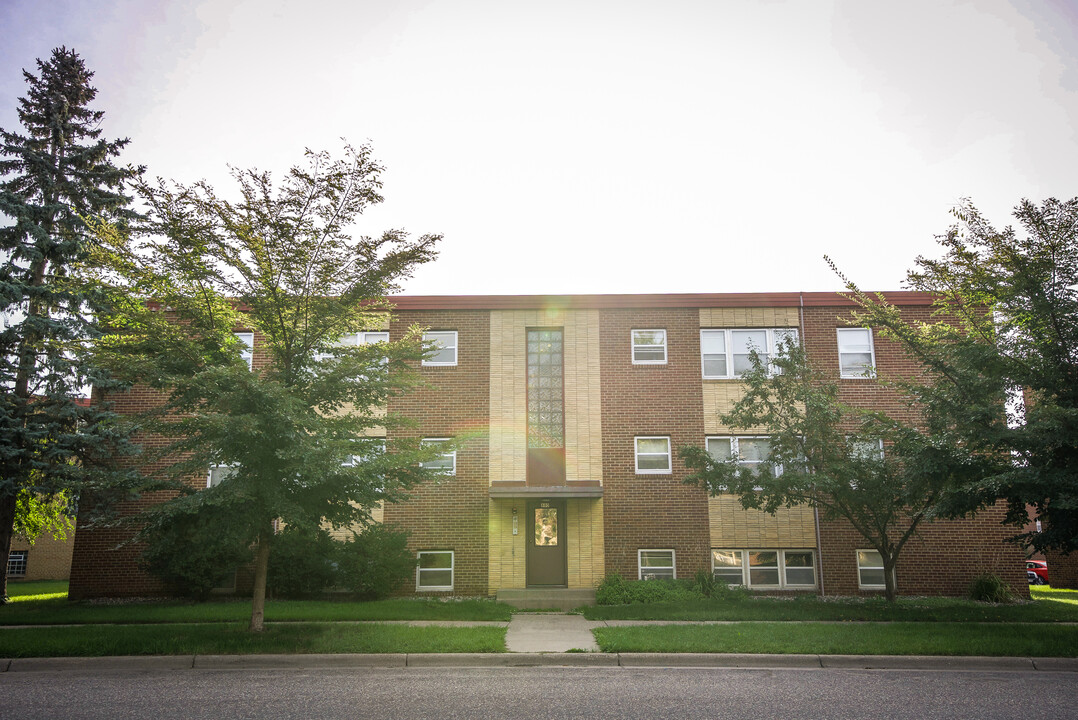 885 St Paul Ave in St. Paul, MN - Building Photo