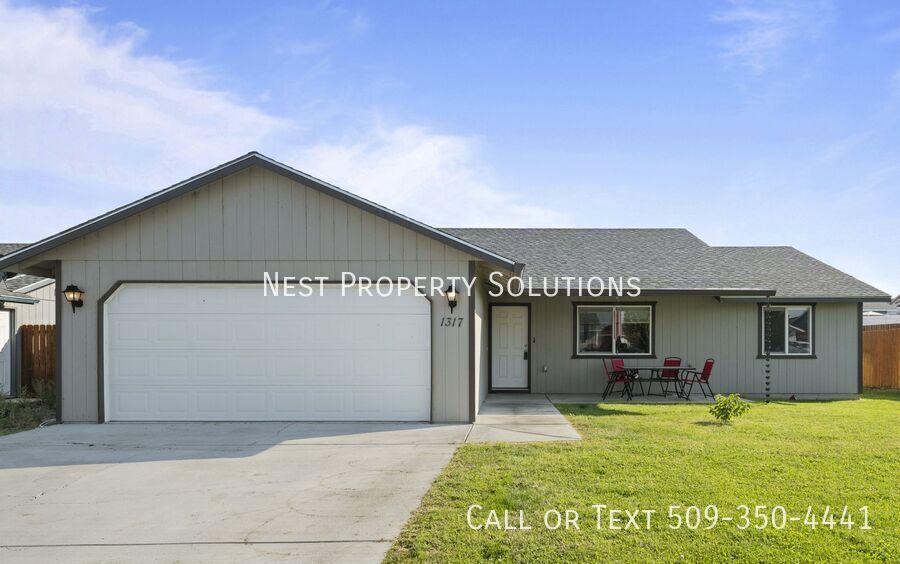 1317 W Electra St in Moses Lake, WA - Building Photo