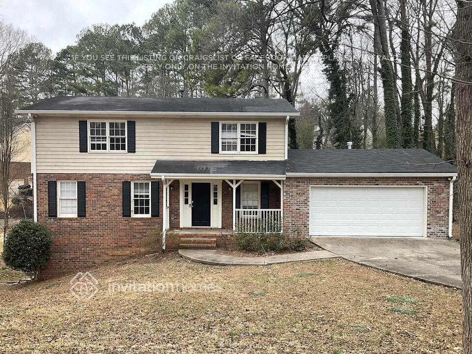 1265 Seven Springs Cir NE in Marietta, GA - Building Photo