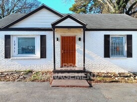 1711 Candler Rd in Decatur, GA - Building Photo