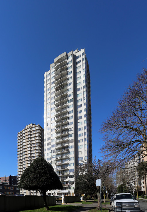 The El Cid in Vancouver, BC - Building Photo