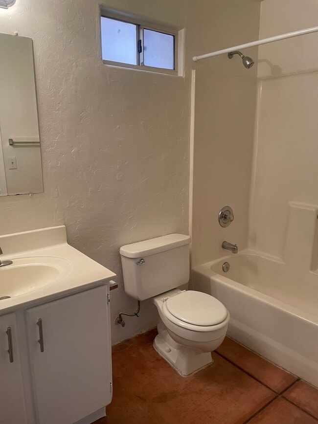 Glenn St Casitas in Tucson, AZ - Foto de edificio - Interior Photo