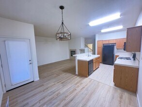 6141 Ingleston Dr in Sparks, NV - Building Photo - Building Photo