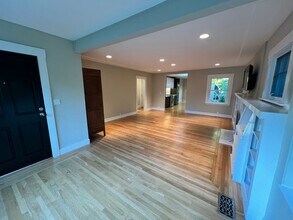 219 Monte Vista Ave in Larkspur, CA - Building Photo - Building Photo