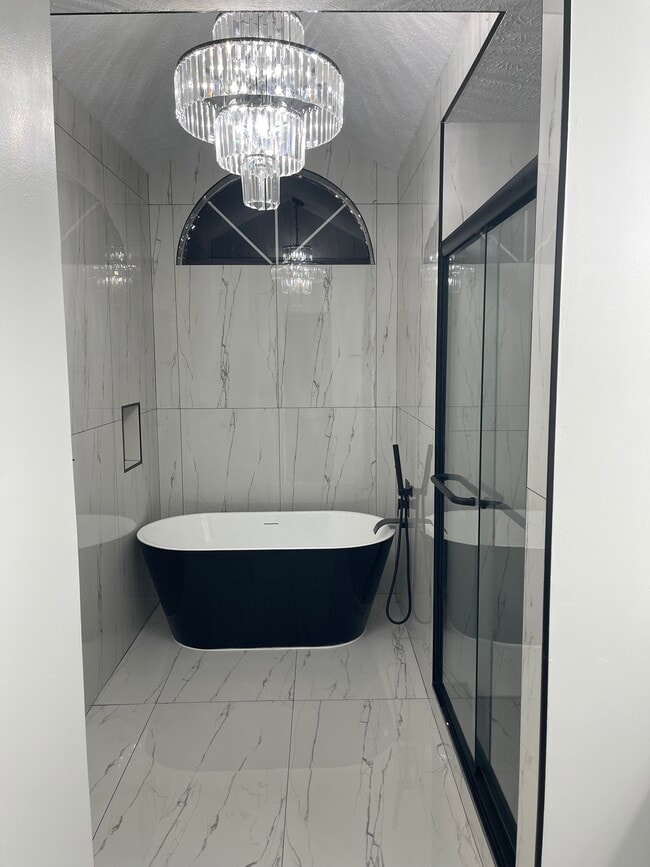 property at 843 SW Thrift Ave