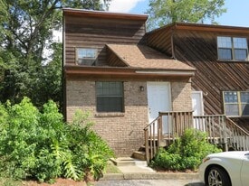 346 Hayden in Tallahassee, FL - Building Photo