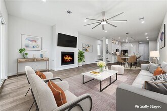405 E 32nd St in Houston, TX - Foto de edificio - Building Photo