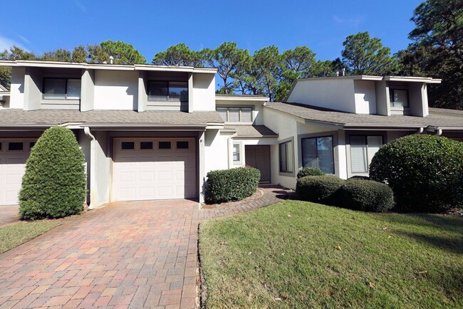 104 Gleneagles Dr in Niceville, FL - Building Photo - Building Photo