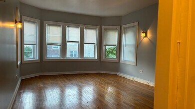 8046 S Maryland Ave in Chicago, IL - Building Photo - Building Photo
