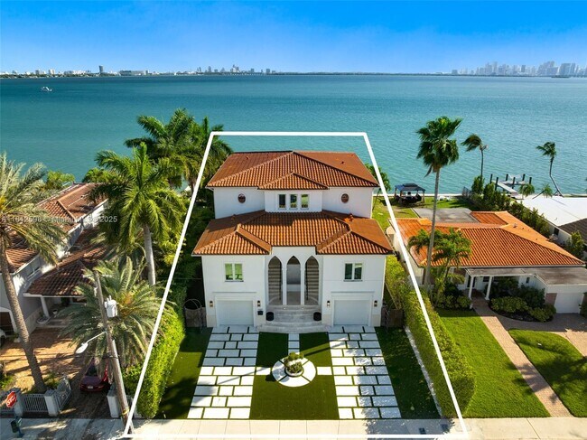 property at 1460 S Treasure Dr