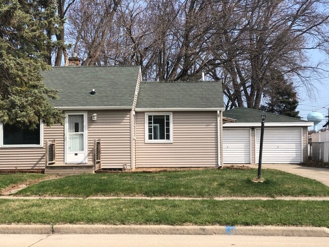 922 W Weiland Ave in Appleton, WI - Building Photo - Building Photo