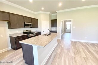 315 Berg Ct in Youngsville, LA - Building Photo - Building Photo