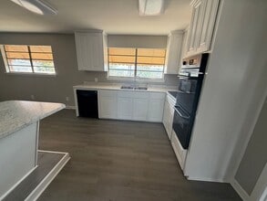 727 Old Nunez Rd in Swainsboro, GA - Building Photo - Building Photo