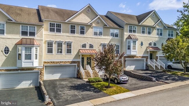 property at 2710 Stockley Ln