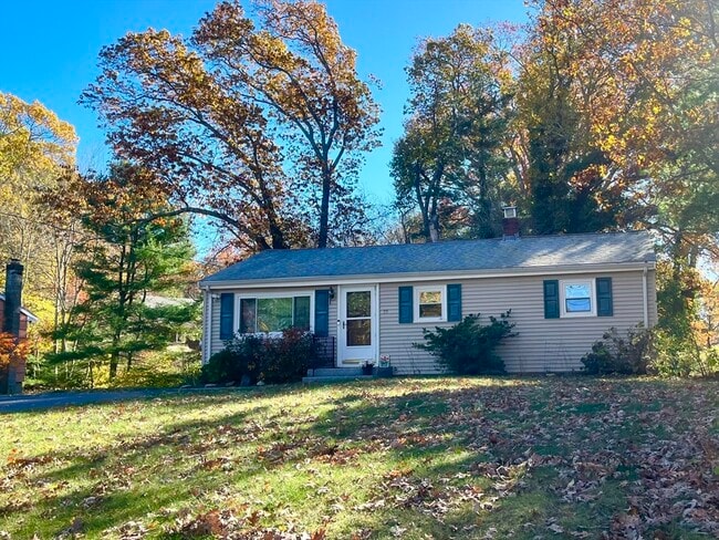 55 Pine Tree Ln in Pembroke, MA - Building Photo - Building Photo