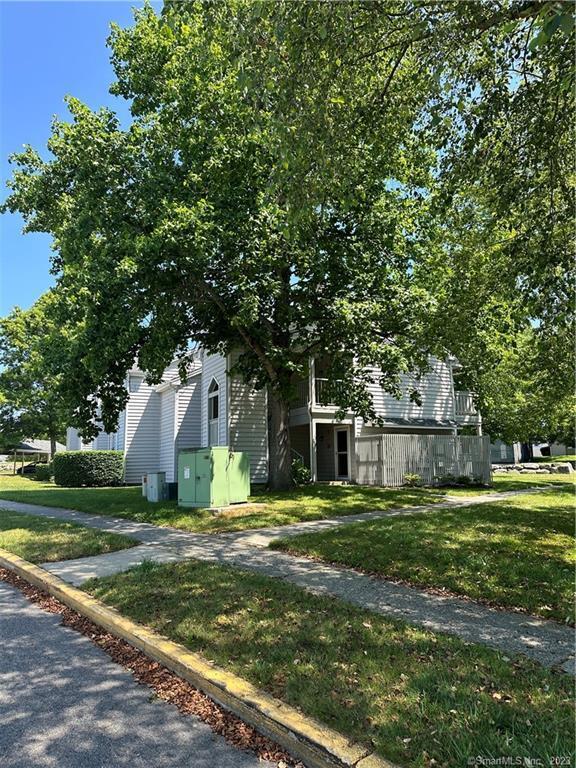 28 Crown Knoll Ct