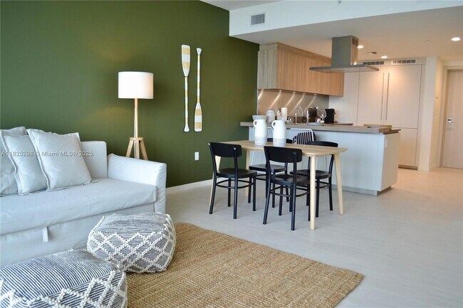 property at 1000 Brickell Plaza