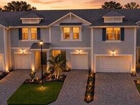492 Salisbury Cir in Fort Pierce, FL - Building Photo